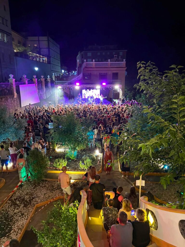 Conciertos La Movida en Villa Purificación 